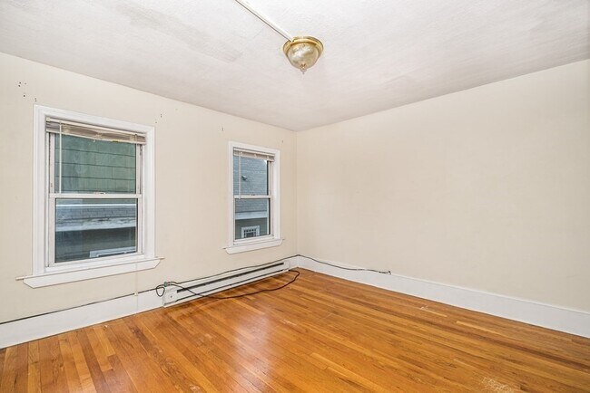 Building Photo - 14-16 Edith Ave-