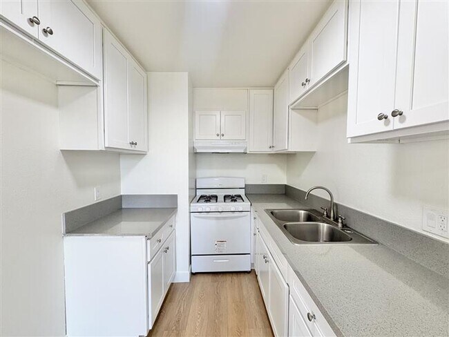 Building Photo - 7531 Baylor Dr