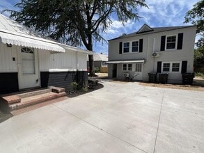 Building Photo - 327 Meridian Ave