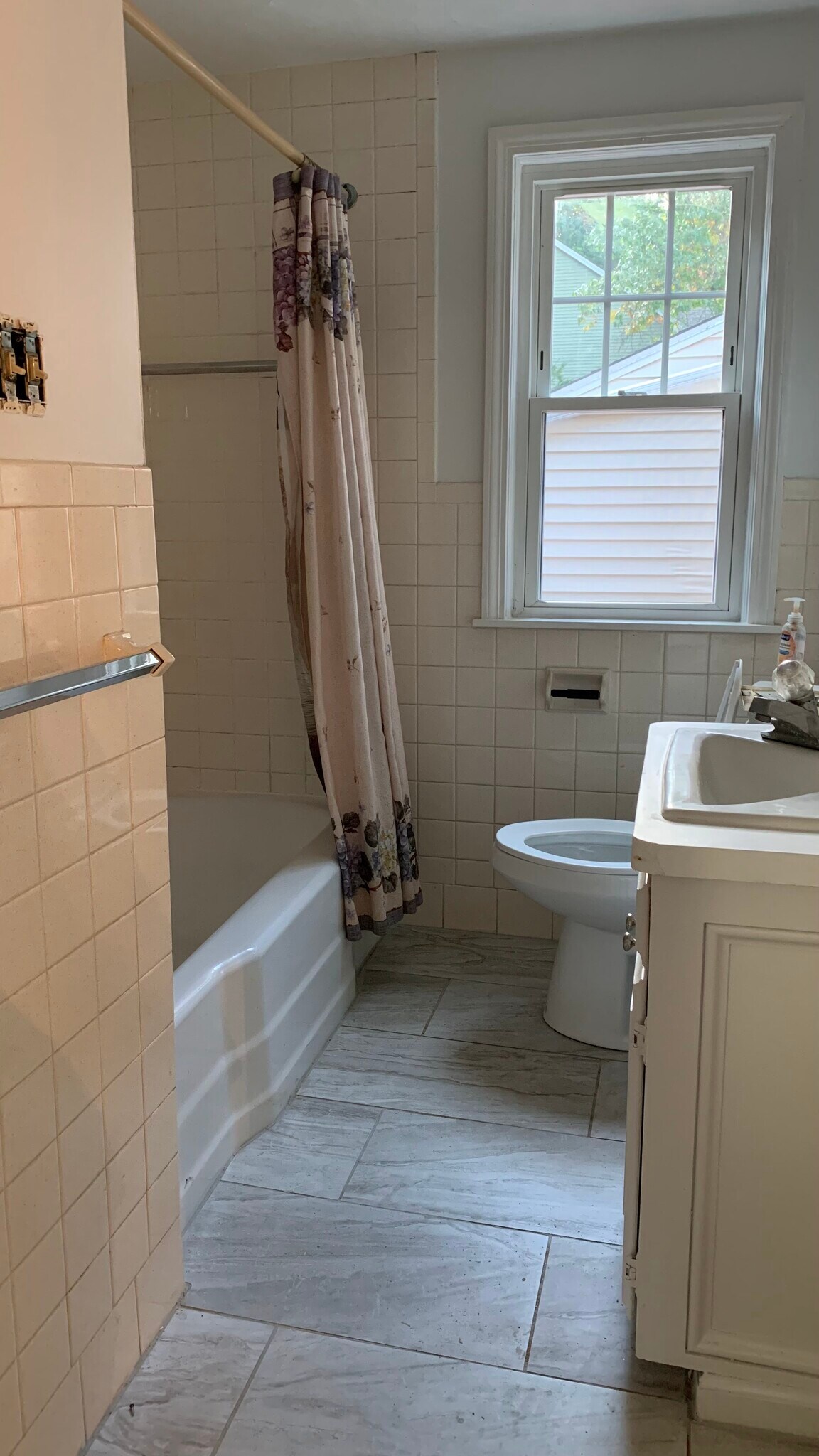 Newly tiled floor - September 2022 - 58 Oakwood Dr