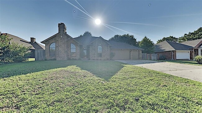 Building Photo - 10001 Kay Ridge