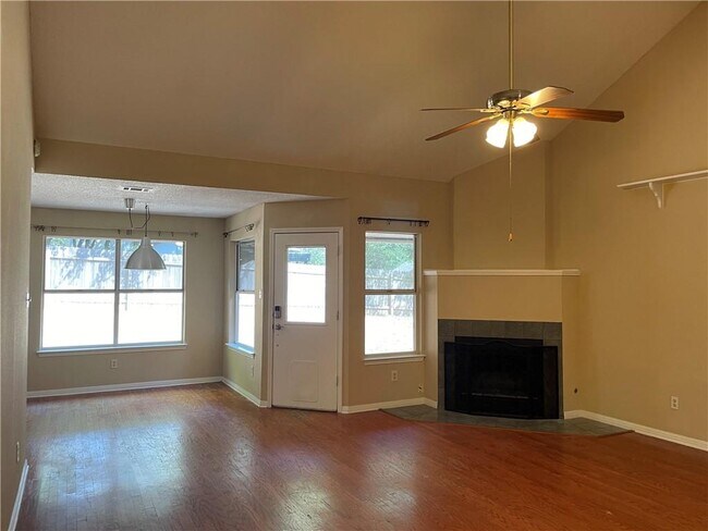 Building Photo - 8003 Willet Trail