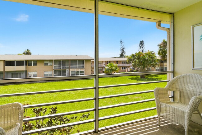 Building Photo - 142 Norwich F