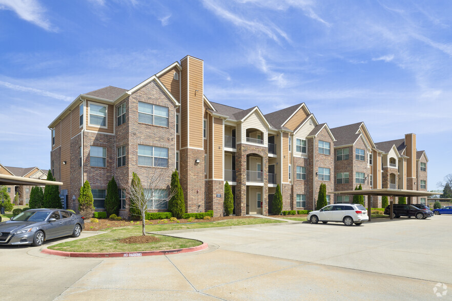 Exterior - The Pointe at Cabot