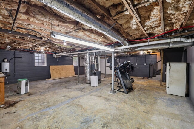 Building Photo - 725 N 2nd St