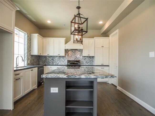 Building Photo - 1307 Upland Retreat Dr