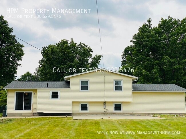 Building Photo - 2047 Zircon St NE