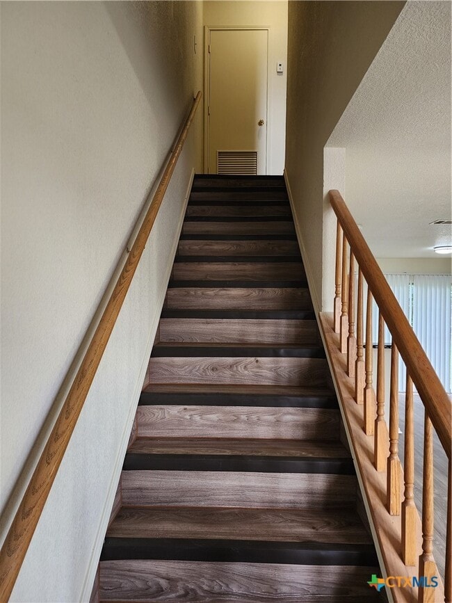 Building Photo - 5709 Redstone Dr