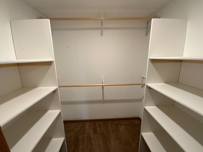 Building Photo - 3566-3568 Prescott Dr