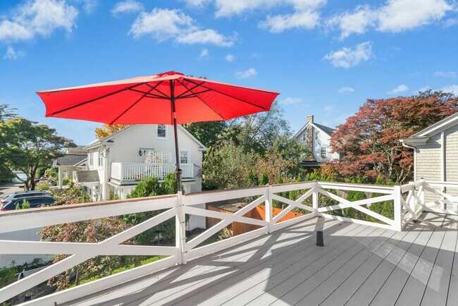 Building Photo - 2630 Boston Post Rd