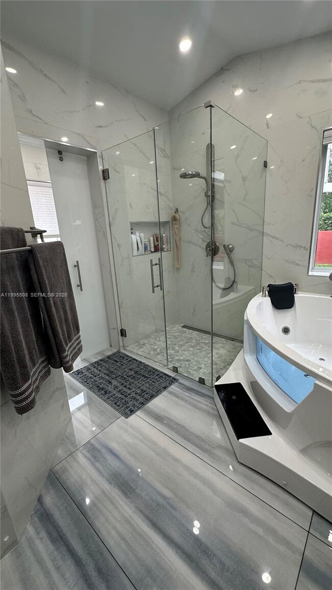 Building Photo - 13411 SW 17th Ct