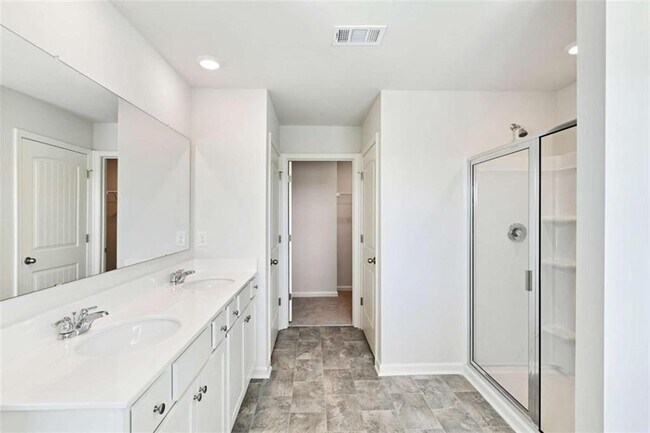 Building Photo - 17 Rustin Rdg
