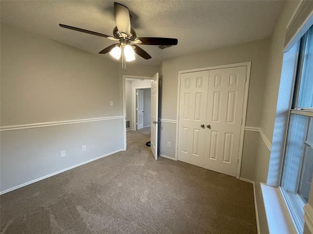 Building Photo - 2713 Chatsworth Dr