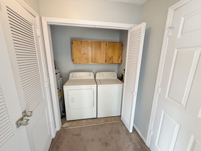 Building Photo - 1124 Bluewillow Ct