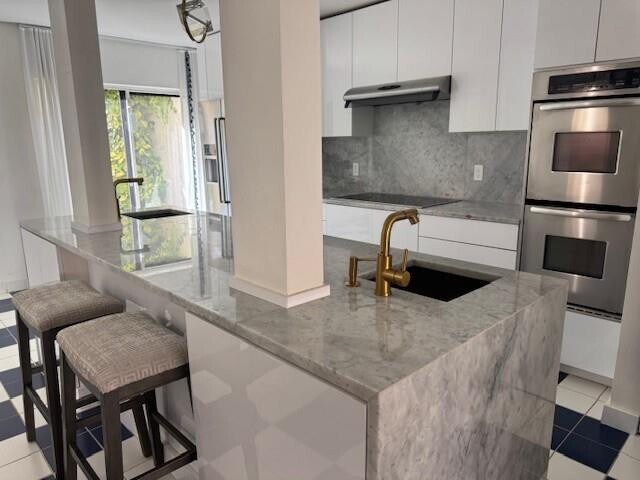 Building Photo - 8045 Eastlake Dr