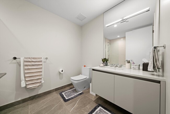 Building Photo - 366 W Superior St