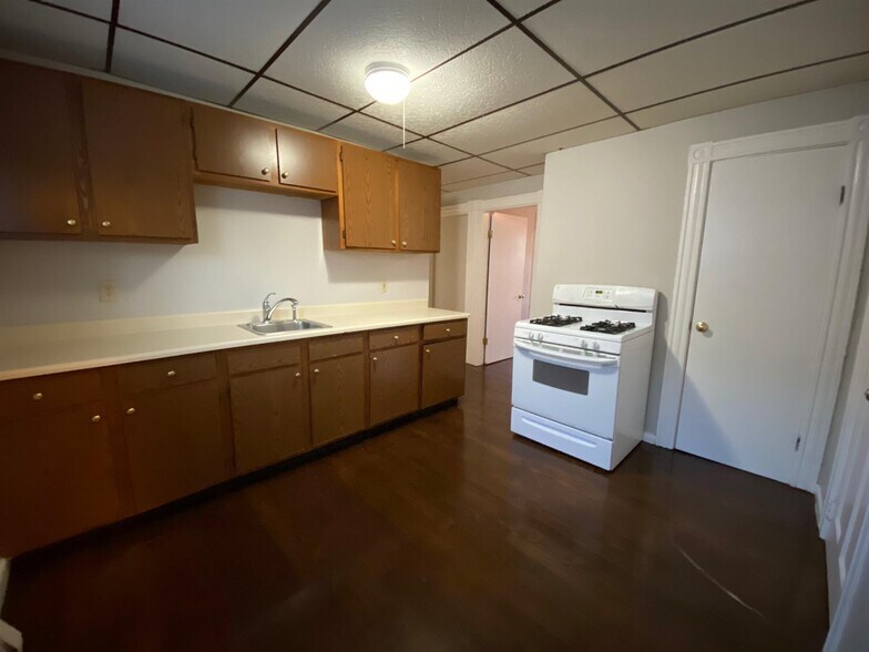 Building Photo - 34 Speridakis Ter