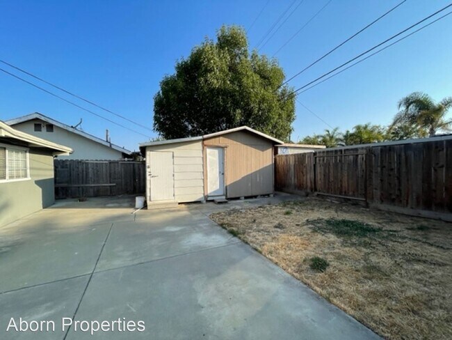 Building Photo - 4 br, 3 bath House - 1511 Primm Ave