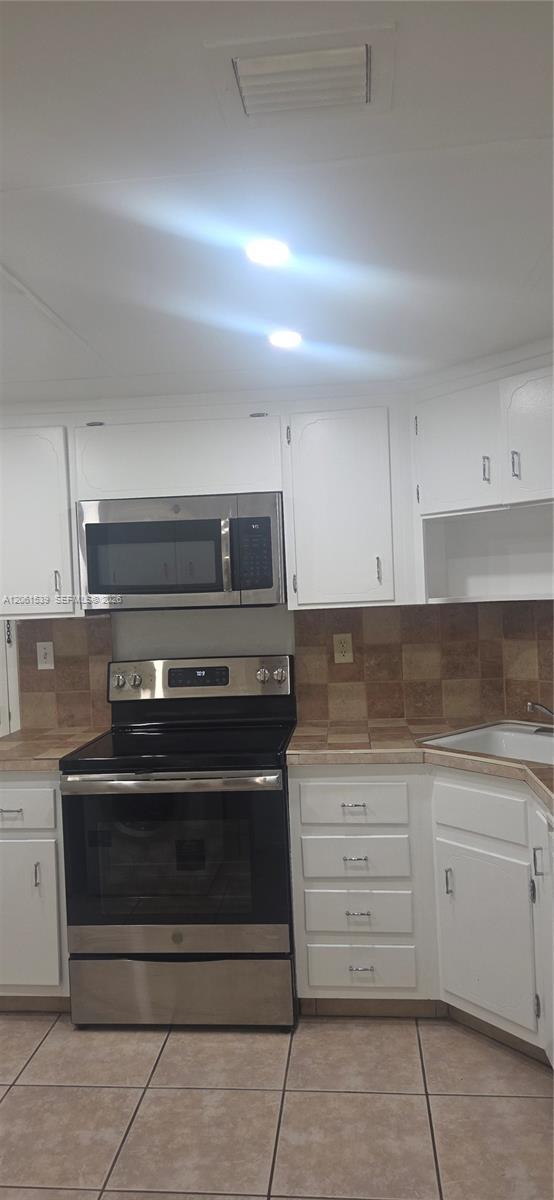 Building Photo - 4010 Galt Ocean Dr