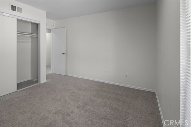 Building Photo - 17825 Holmes Ave