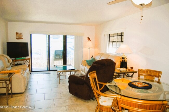 Building Photo - 5350 Ocean Beach Blvd