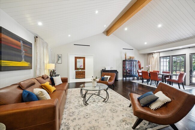 Building Photo - 1902 Chimney Rock Rd