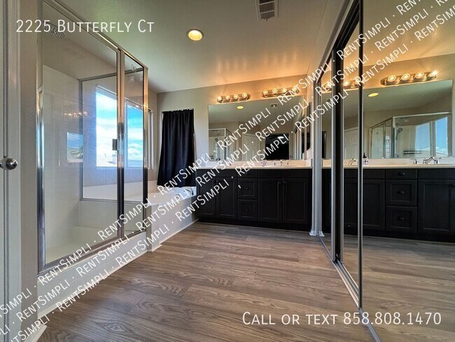 Building Photo - 2225 Butterfly Ct