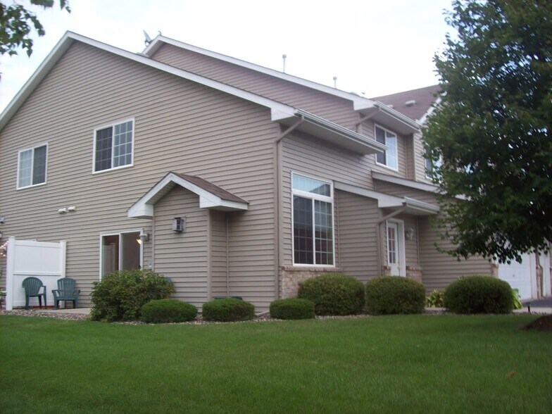 And patio on the side! - 20617 Erin Way