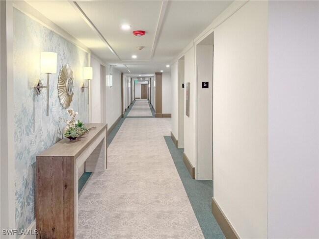 Building Photo - 3430 Gulf Shore Blvd N