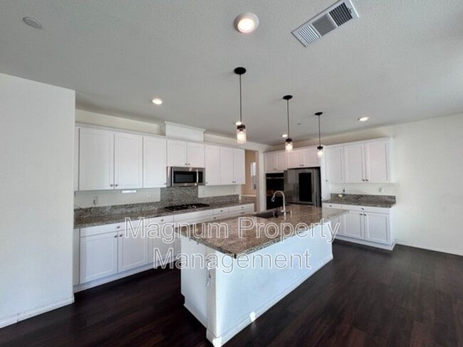 Building Photo - 29330 Morro Dr