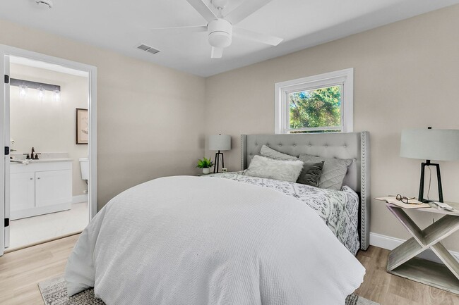 Building Photo - 635 Sequoia St