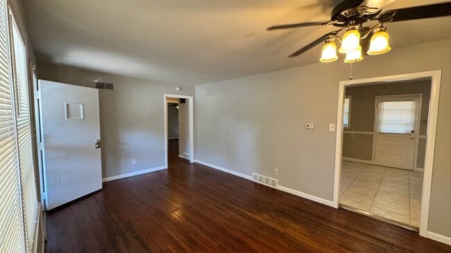 Building Photo - 4956 Durbin Ave