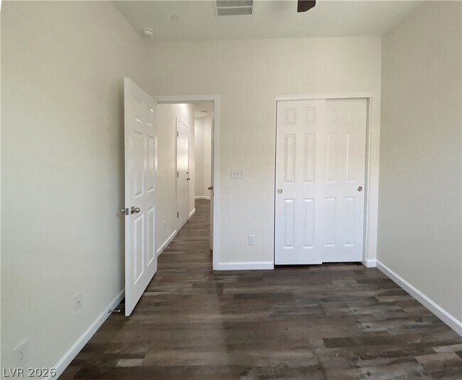 Building Photo - 1000 Aspen Cliff Dr