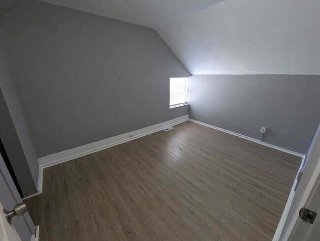 Building Photo - Live on Pennsylvania Ave – Get $100 Off Re...