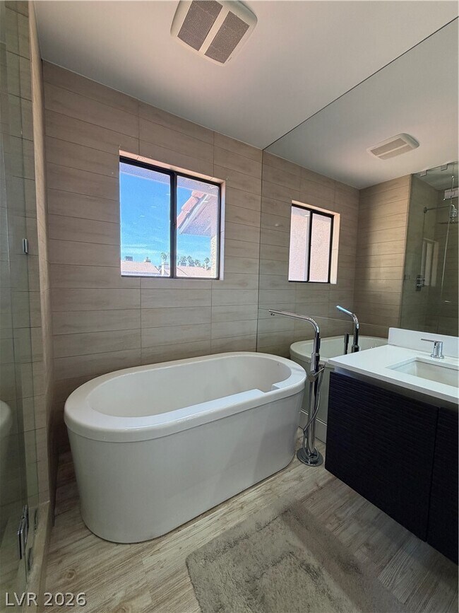 Building Photo - 3988 Delos Dr