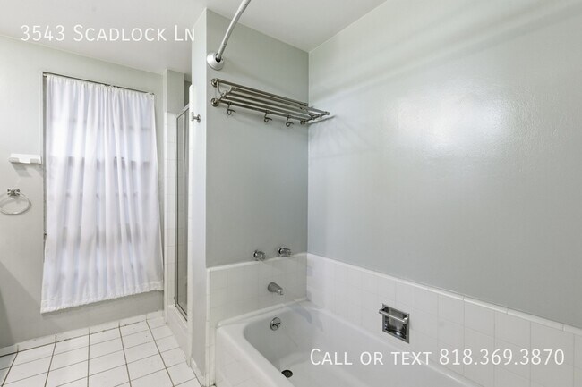 Building Photo - 3543 Scadlock Ln