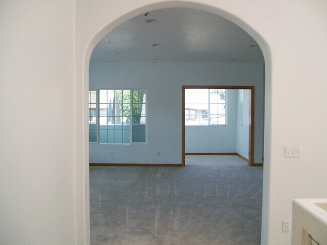 Building Photo - Centrally Located Custom Home each bedroom...