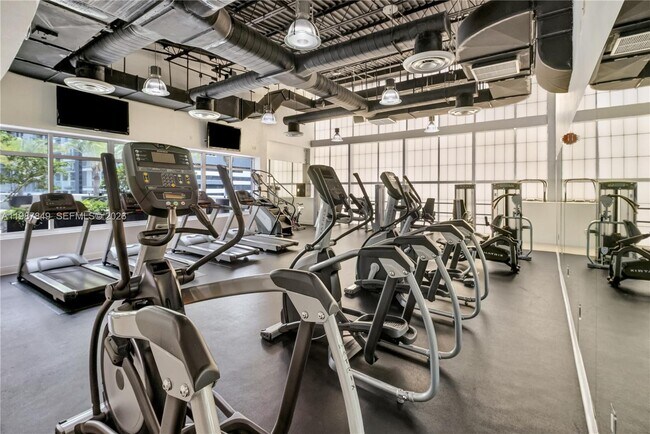 Building Photo - 1250 S Miami Ave