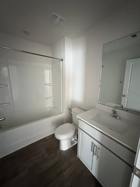 Building Photo - 1153 Fowler Dr