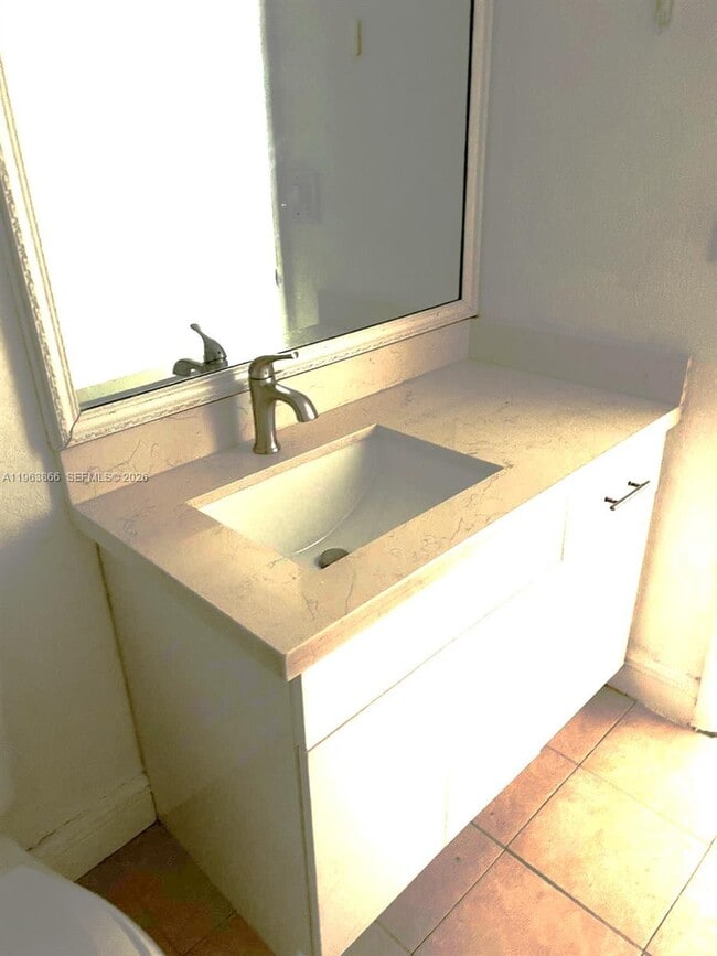 Building Photo - 17255 SW 95th Ave