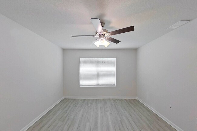 Building Photo - 309 Monarch Ln