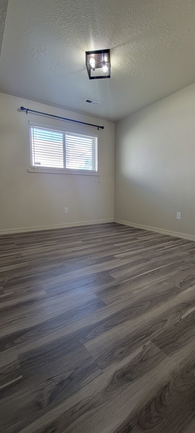 Building Photo - 891 Bristle Pine Pl