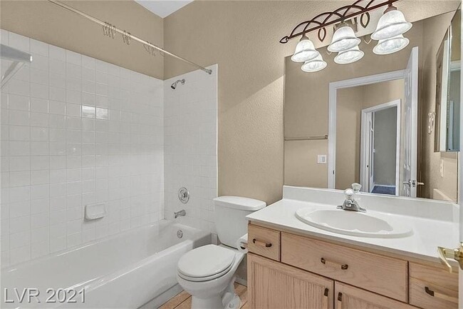 Building Photo - 237 Highgate St