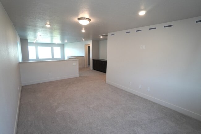 Building Photo - 245 E Caldera St
