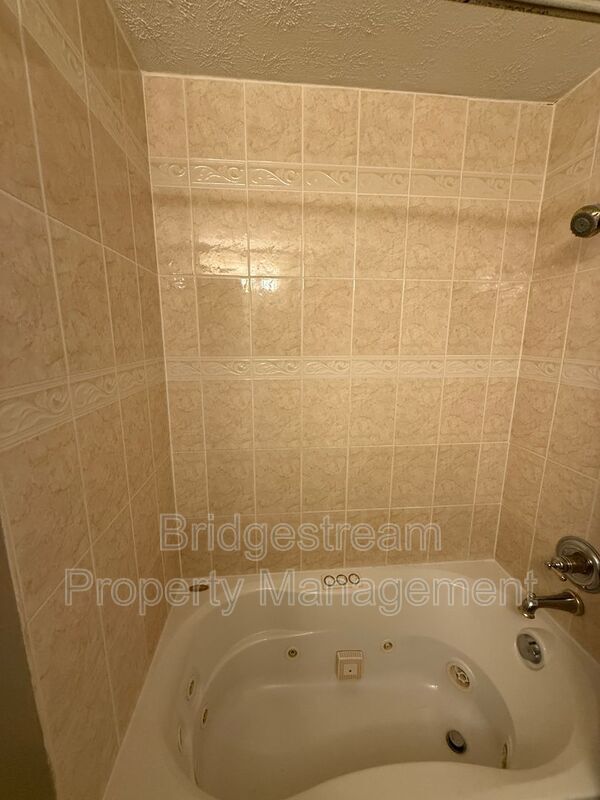 Building Photo - 3579 Timbrook Ct