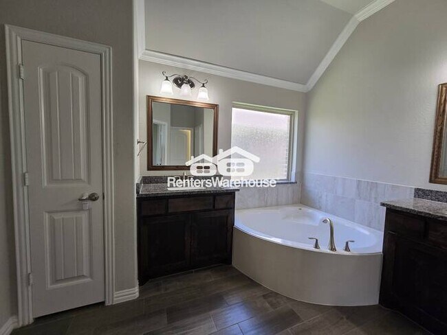 Building Photo - MOVE IN READY - PROSPER TX - 4BEDS 3BATHS