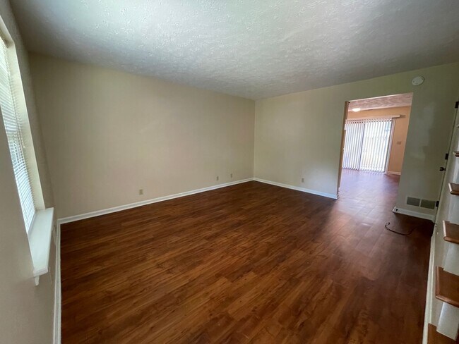 Building Photo - 2853GRI