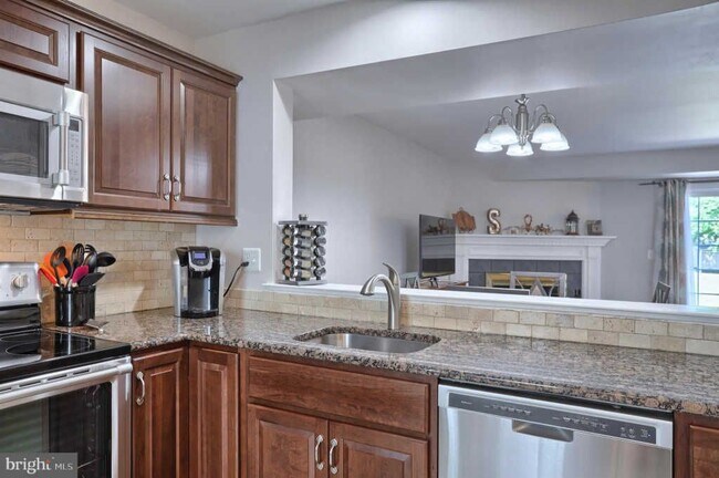 Building Photo - 1952 Wexford Rd