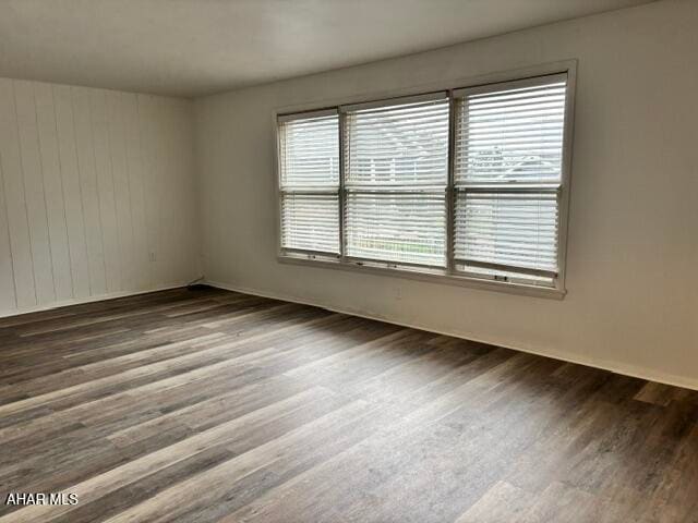 Building Photo - 2120 Pine View Dr