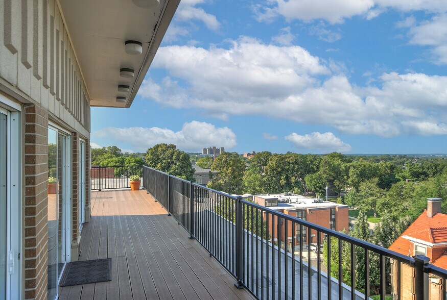 Building Photo - 500 S 37th St